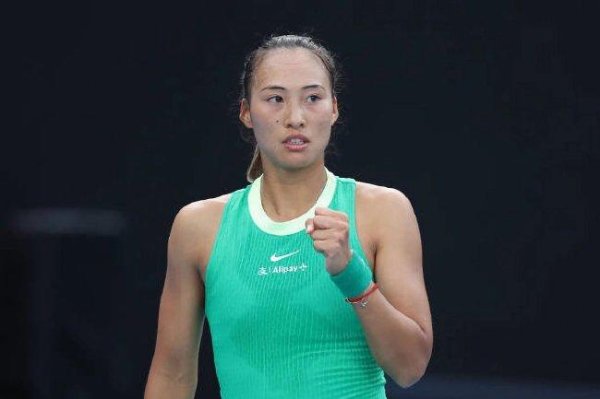 郑钦文反转  出回合19岁美国小将 三战澳大利亚赛全过首轮关
